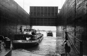 Ottmarsheim: In der Schleuse