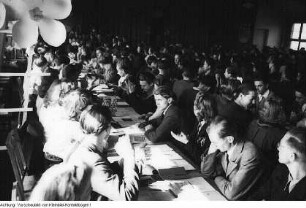 Dresden, Pieschen, Goehlewerk (1947-1962 Sachsenverlag), Riesaer Straße 32. 1. Kreiskonferenz der FDJ, Mai 1946
