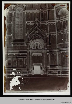 Santa Maria del Fiore, Duomo, Santa Maria del Fiore: Porta dei Canonici, Florenz
