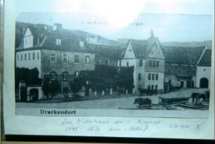 altes Foto des Gutshauses in der Heimatstube; Gutshaus nach 1945 abgerissen