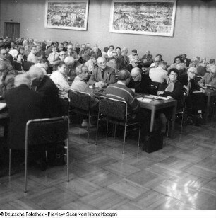 Arbeiterveteranen mit Bezirksleitung Genossen Krolikowski (1960.10.14); Akademie verdienter Parteiveteranen (1989.04.17)