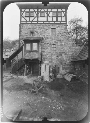 Wasungen. Stadtbefestigung. Pfaffenburg (1387). Eingangsfront
