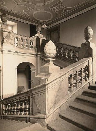 Ossegg (Osek). Zisterzienserstift. Konventgebäude. Treppenaufgang