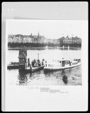 Hamburg, Alster Fährboot