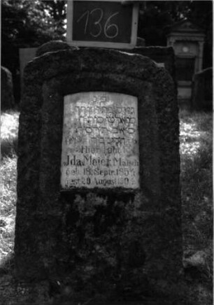 Grabstein 136
