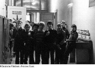 Schüler in der 28. Polytechnischen Oberschule "Otto Buchwitz"