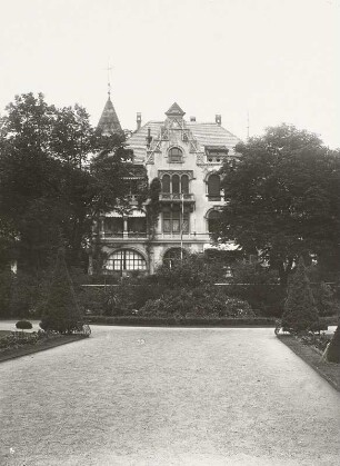 Freiberg (Sachsen), Villa des ehemaligen Stadtbaumeisters Göpfert. Ansicht vom Albertpark, 1910