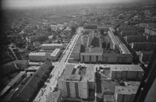 Luftaufnahme, Blick von Nord-Osten auf die Wohnbebauung im Gebiet Raschdorffstraße. Berlin-Reinickendorf, Amendestraße, Raschdorffstraße, Bünddnerring