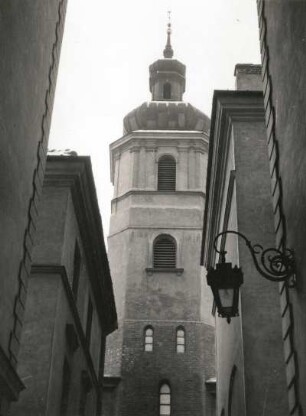 Warschau. St. Martinskirche. Blick von der St. Johannes Kathedrale