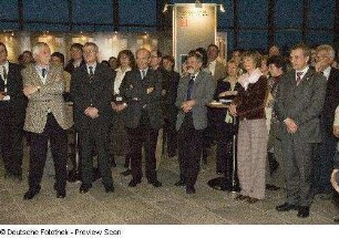 Dr. Thomas Bürger, Generaldirektor der SLUB Dresden, Barbara Ludwig, Staatsministerin für Wissenschaft und Kunst in Sachsen, und Ingolf Roßberg, Oberbürgermeister der Stadt Dresden, bei der Eröffnung "Get together"