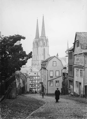 Blick auf die Türme der Elisabethkirche : Marburg/Lahn, Blick vom Roten Graben auf die Türme der Elisabethkirche