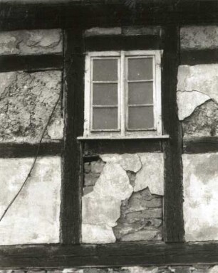 Pfaffroda-Dittmannsdorf, An der Biela 3. Wohnstallhaus. Fenster im Fachwerkteil