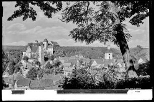 Blick auf Jugendburg und Stadt Hohnstein