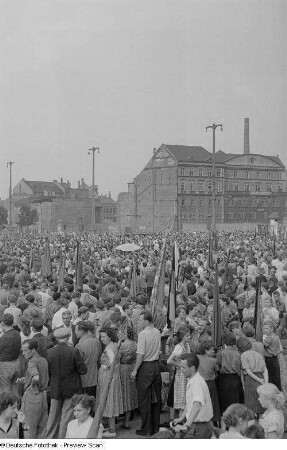 Blick auf Demonstranten