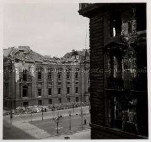 Berlin, Staatsbibliothek, Bombenschäden