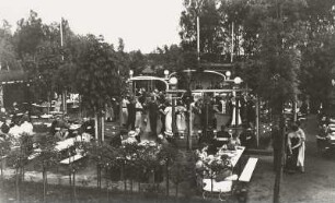 Bernsdorf (Oberlausitz), Gasthof Waldhof, Gartenlokal mit Tanz