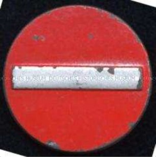 WHW-Abzeichen, Serie "Verkehrszeichen" (Verbot einer Fahrtrichtung), "Tag der Deutschen Polizei" vom Februar 1941