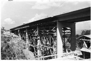 Franzosenschluchtbrücke (L1213), km 162,447 Bau der Fahrbahn Ulm - Stuttgart