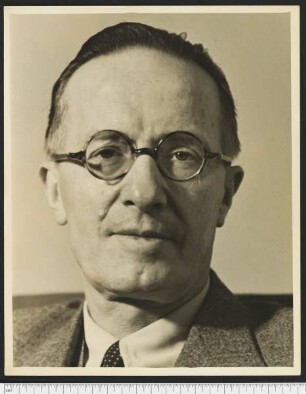 Porträtaufnahme Jean Giraudoux