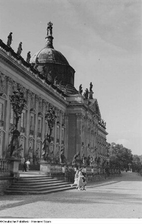 Das neue Palais (Gartenseite) im Park von Sanssouci