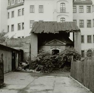 Dresden-Neustadt. Hauptstraße 17. Ansicht Wohnhaus, 1937, und Gartenpavillon, um 1714