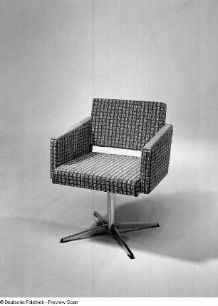 Drehsessel (Modell 105)