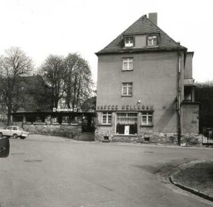 Dresden-Hellerau, Markt 15. Wohnhaus mit Café "Am Markt" ("Kaffee Hellerau", 1930/1939, R. Kolbe)