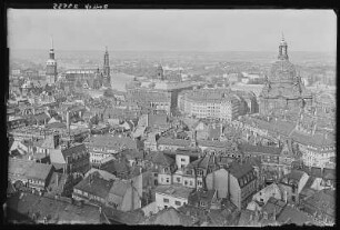 Dresden. Blick vom Rathausturm vor der Zerstörung
