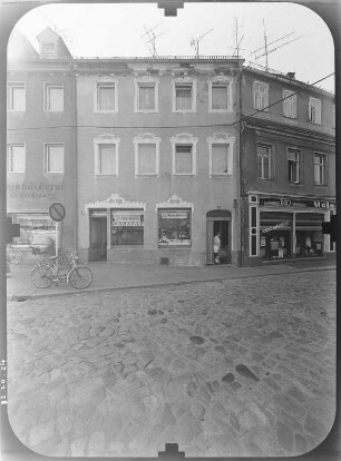 Bischofswerda, Altmarkt 20. Wohnhaus mit Laden (um 1820). Straßenfront