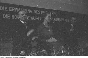 Dresden. Prof. Dr. Gerhard Rehbein (rechts), Hochschule für Verkehrswesen "Friedrich List" (Rektor 1960-1964), 1950