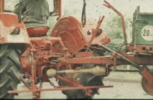 Fotografie: Traktor, Antriebs- und Anbausystem, Gelenkwelle
