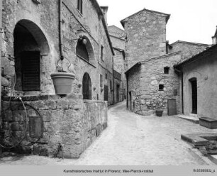 Via del Ghetto & Ghetto, Sorano