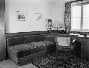 Lachmund Wohnung. Arbeitszimmer. Sitzecke