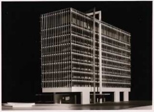 Geschäftshaus Ernst-Reuter-Platz (IBM), Berlin-Charlottenburg: Modellansicht