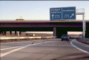 Ausfahrt aus Kreisel Südwest (Heidelberg Richtung Heilbronn) zu Nebenfahrbahn Süd der A6 (Mannheim Richtung Heilbronn)