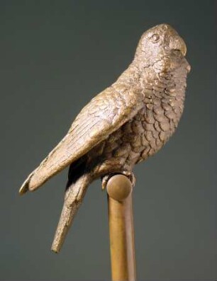 Statuette eines Papageis