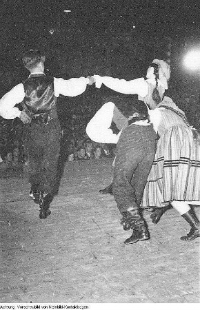 Auftritt eines polnischen Ensembles, Ferienlager der Jungen Pioniere, September 1954