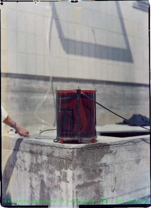 Strömungsversuche an einem Modell des Stahltanks III des Forschungsreaktors 2 (FR 2)