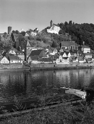 Hirschhorn (Neckar). Stadtteilansicht. Ansicht mit dem Karmeliterkloster und der Burg