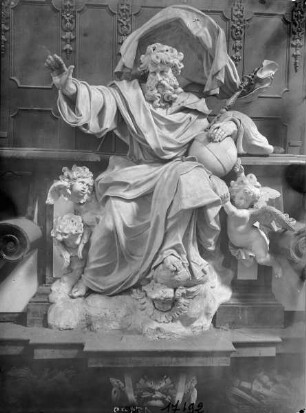 Gottvater auf den Wolken