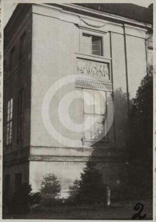 Eckrisalit der Hoffassade von Schloss Kunzendorf