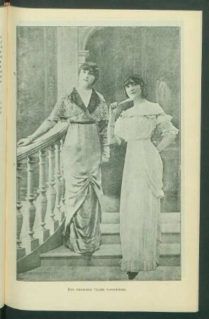 Dos hermosos trajes parisienses. [Fotografía]