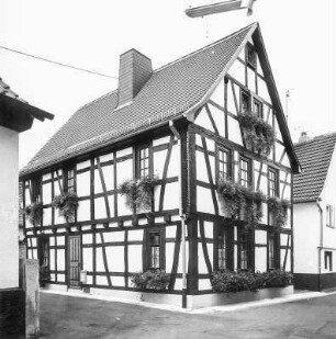 Fachwerkwohnhaus; Seligenstadt, Bachgasse 5