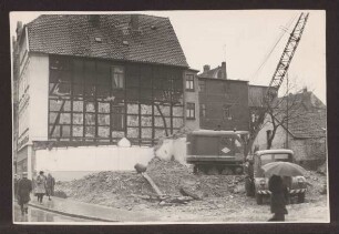 Alte Schule am Marktplatz wird abgebrochen. Detmold. Bruchstraße