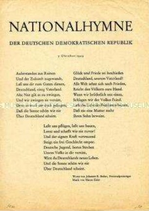 Text-Noten-Blatt der Nationalhymne der DDR