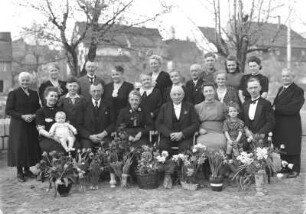 Roßwein. Goldene Hochzeitsgesellschaft des Zementfabrikanten Gustav Scheloske, Goldbornstraße 8