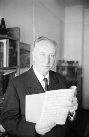 BNN-Interview mit dem Chordirektor des Gesangvereins "Karlsruher Liederkranz-Liederhalle 1841/42" Friedrich Hermann zu Problemen der Chorbewegung