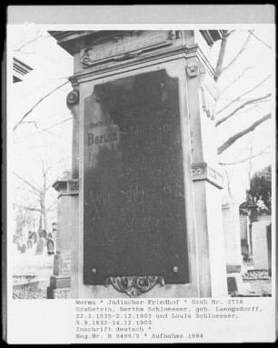 Grabstein von Bertha Schloesser, geborene Laengsdorff (gestorben 1902.12.02) und Louis Schloesser (gestorben 1903.12.14)