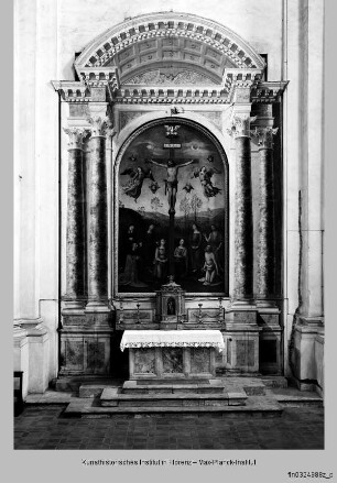 Gemalter Rahmen des Chigi-Altars