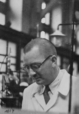 Karl Ziegler, 1923 Privatdozent der Chemie in Marburg, Nobelpreisträger